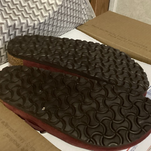 Like NEW! Birkenstock Burgundy Suede Mules Sz. 40 - Picture 5 of 8